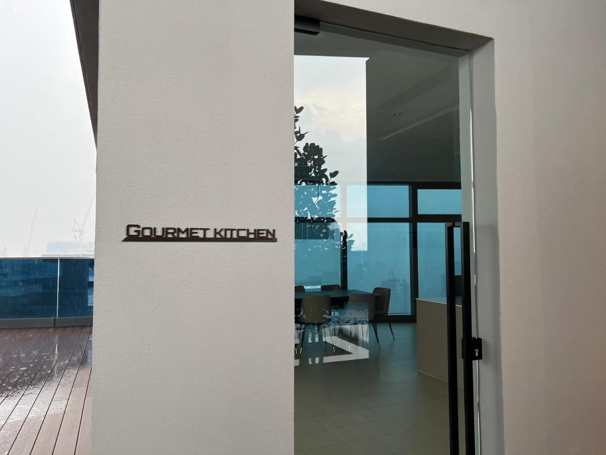 Crystal Suites At Eaton Klcc Pangsapuri *
