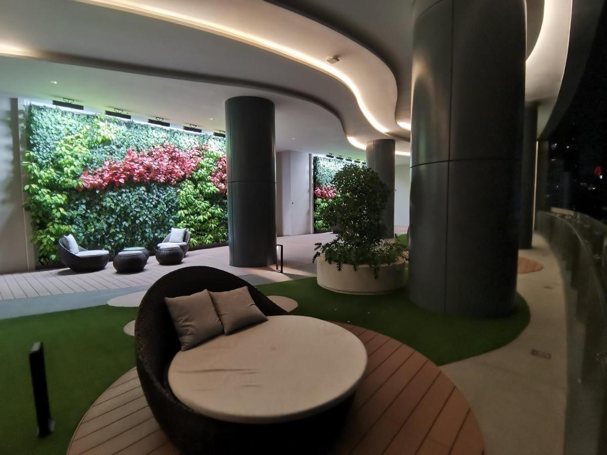 Crystal Suites At Eaton Klcc Pangsapuri *